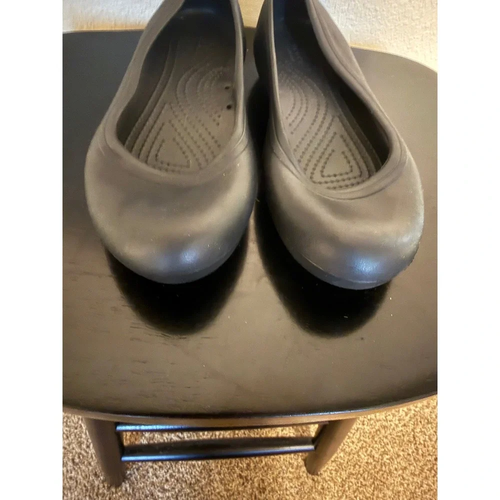 Crocs Alice Work Flat Shoes Black Slip Resistant Womens Comfort Clogs Size 7